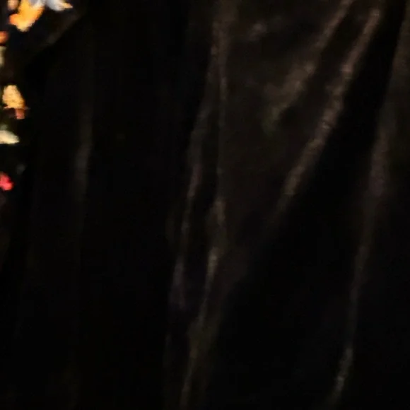 Johnny Was Black Faux fur coat with Multicolor Floral Embroidery - Picture 4 of 6